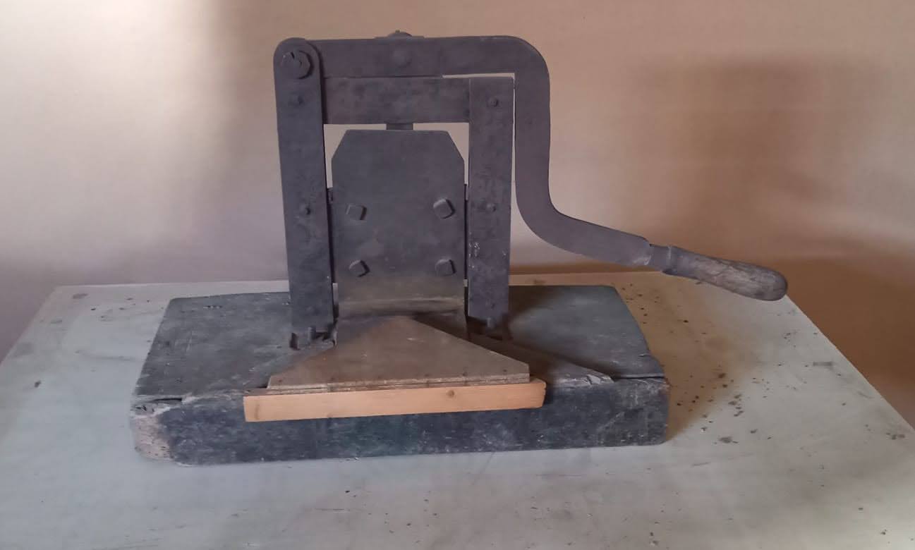 Taglierina ghigliottina