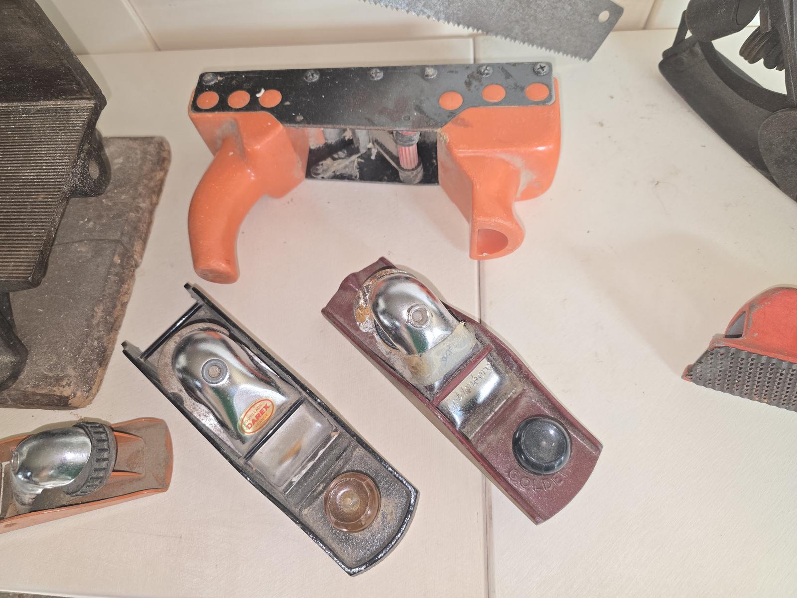 Sega e pialletti in metallo